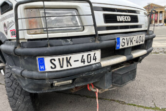 Kamurendszámmal eladó a világjáró magyar terepjáró