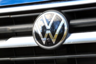 Lehengerel a 25 milliós Volkswagen 70