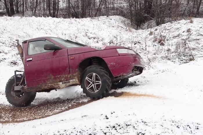 Terepre nem sokmilliós SUV kell, hanem egy félbevágott Lada