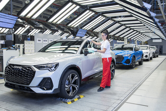 Tízéves csúcsot döntött a győri Audi