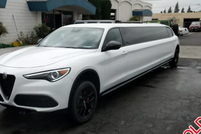 Olasz hangulatot hoz a bazári limuzinok világába ez az Alfa Romeo 1