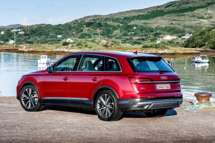 Brutális luxus- és sportautókból vásároltak be a magyarok 2