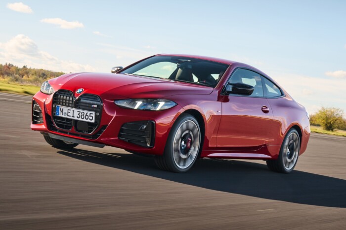 Kevesebb gomb, több fény vár az új BMW-ben 8