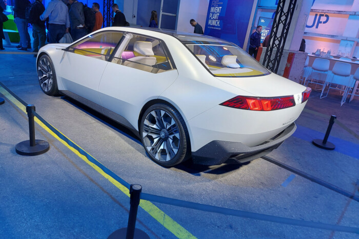 Meddig lesz titok az új magyar autó neve? 6