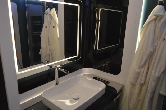 Egy villa árát kérik el ezért a lakókamionért 4