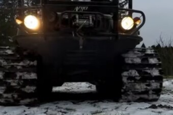 Különleges jármű segít, ha elmegy az áram