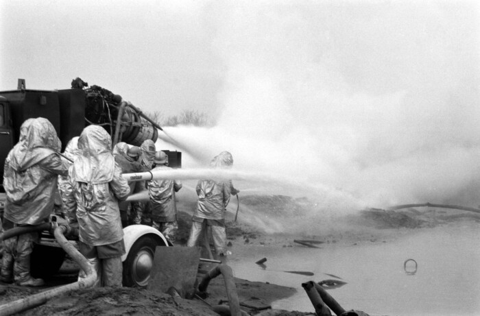 Pokoli lángok közepette lett világhírű egy magyar falu 4