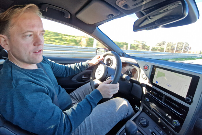 Gyilkos technika kisautóba rejtve 14