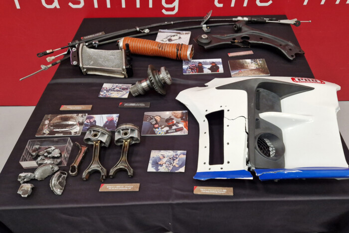 Gyilkos technika kisautóba rejtve 8