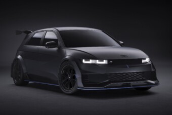 Még harciasabb lett a Hyundai elektromos sportautója