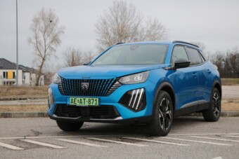 Ilyen egy átlagautósnak tervezett villanyautó 15 millióért