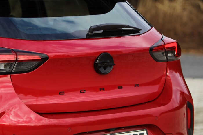 Megúszós lett a megújult Corsa 16 | Vezess Megúszós lett a megújult Corsa 16