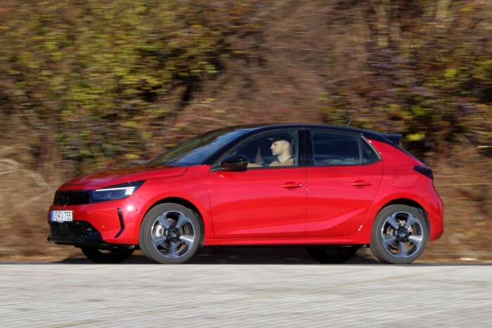 Megúszós lett a megújult Corsa 17 | Vezess Megúszós lett a megújult Corsa 17