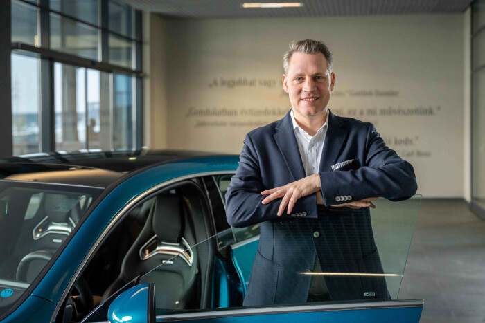 Új igazgató a kecskeméti Mercedesnél