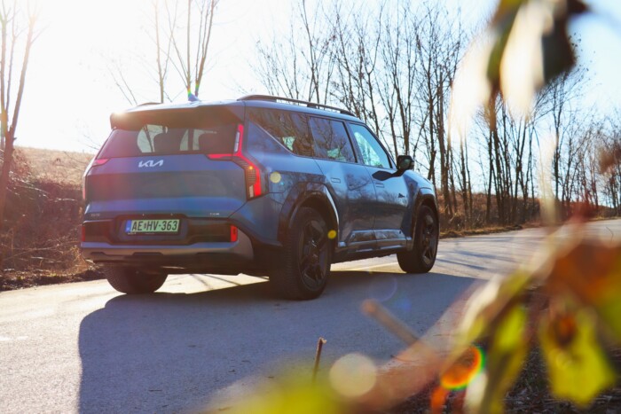 Óriás játékautó 30 millióért érdekel? 17