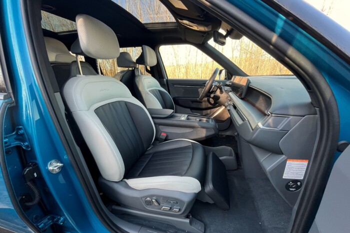 Óriás játékautó 30 millióért érdekel? 10