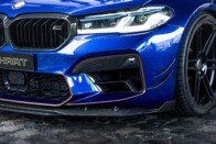 Szupersportkocsikat uzsonnázik ez a BMW 42