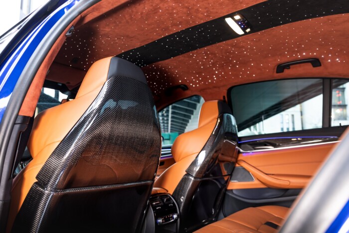 Szupersportkocsikat uzsonnázik ez a BMW 9