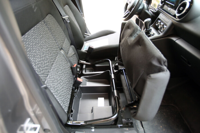 Nem túl drága egy Mercedes futárkodni? 8