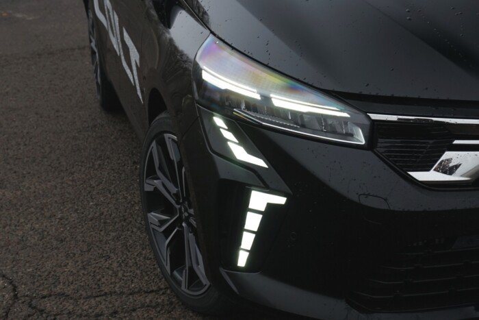 Így lehet közel 10 milliót elkölteni egy kisautóra – Mitsubishi Colt 15