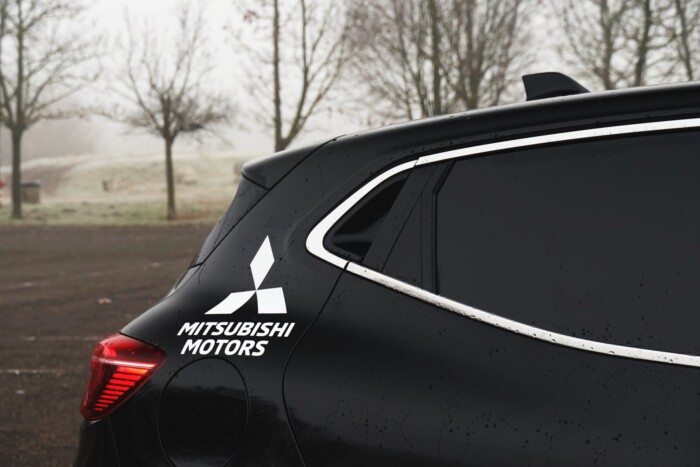 Így lehet közel 10 milliót elkölteni egy kisautóra – Mitsubishi Colt 16