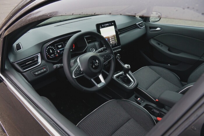 Így lehet közel 10 milliót elkölteni egy kisautóra – Mitsubishi Colt 10