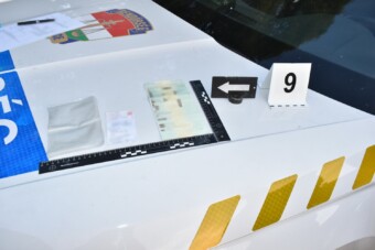 A vevőnek lett gyanús, hogy lopott autót akarnak rásózni