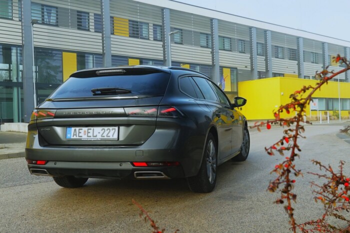 1000 kilométeres hatótáv, bomba formában 6 | Vezess 1000 kilométeres hatótáv, bomba formában 6