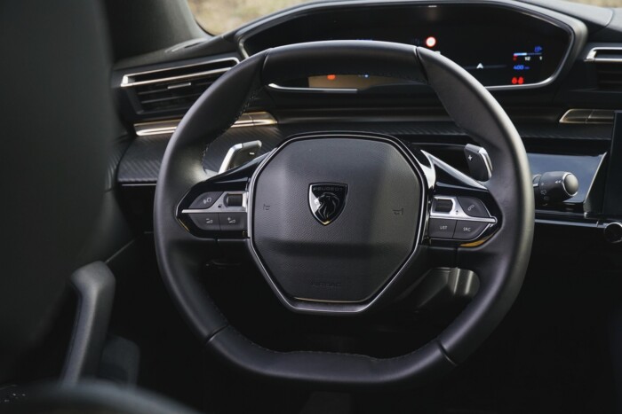 1000 kilométeres hatótáv, bomba formában 12 | Vezess 1000 kilométeres hatótáv, bomba formában 12