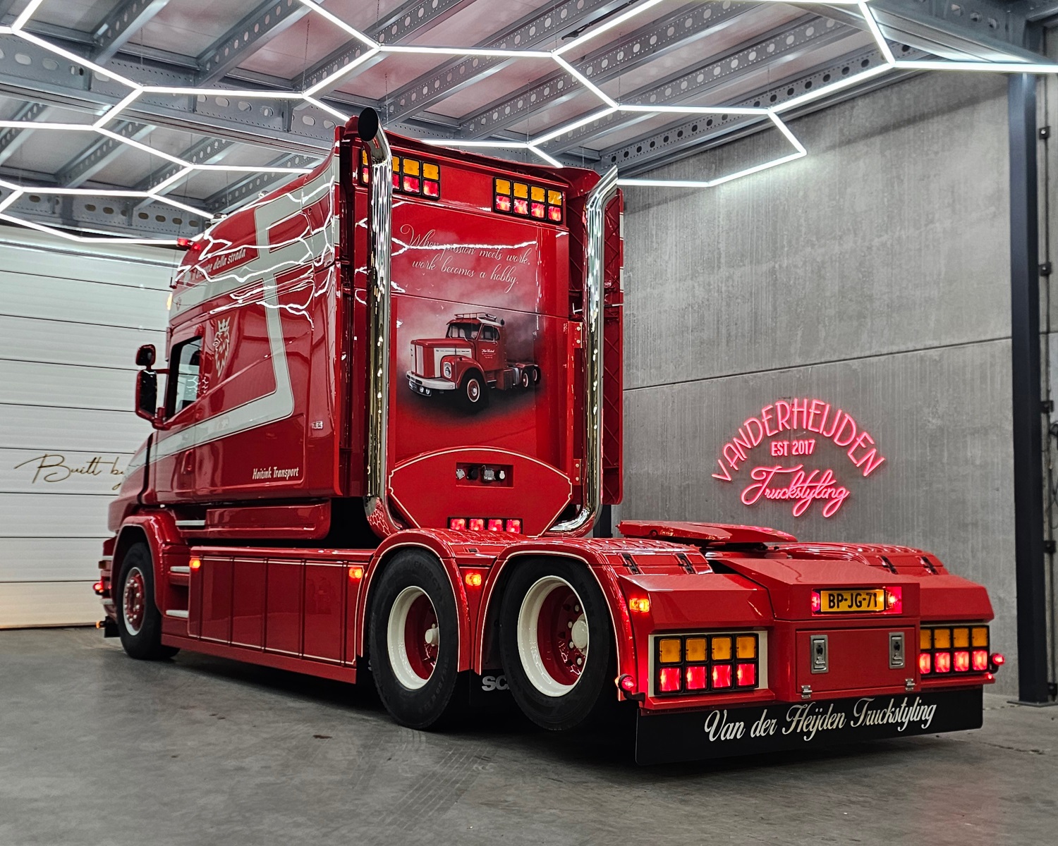 A dízel hőskorába repít vissza ez a nyerges vontató 3