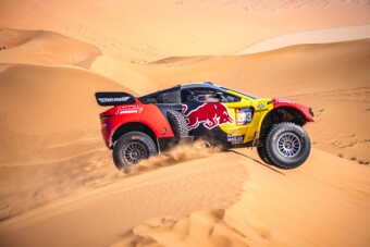 Dakar: Loeb direkt veszített 40 percet, így nyert