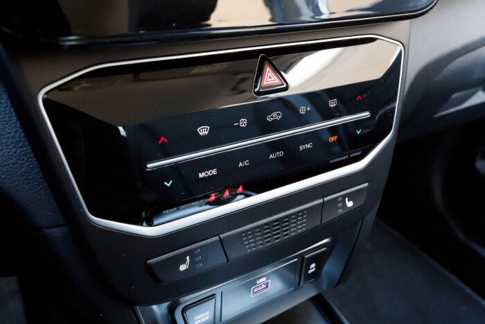 Tudnád szeretni? Nagy, kényelmes és olcsó is a SsangYong Tivoli 11 | Vezess Tudnád szeretni? Nagy, kényelmes és olcsó is a SsangYong Tivoli 11