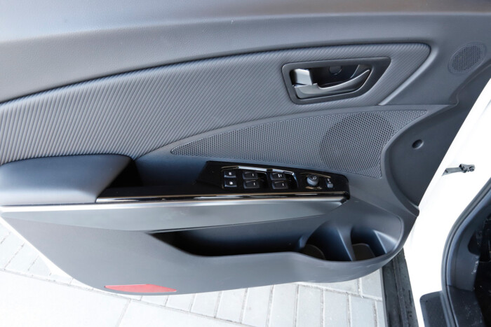 Tudnád szeretni? Nagy, kényelmes és olcsó is a SsangYong Tivoli 12 | Vezess Tudnád szeretni? Nagy, kényelmes és olcsó is a SsangYong Tivoli 12