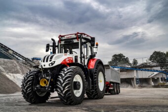 Katonai célokra készítették fel ezeket a traktorokat