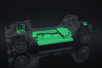 Ikonikus luxusmárkáktól jönnek villanyautók