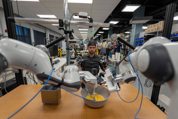 Főzni, ruhát hajtogatni tanulnak a Toyota robotjai 4