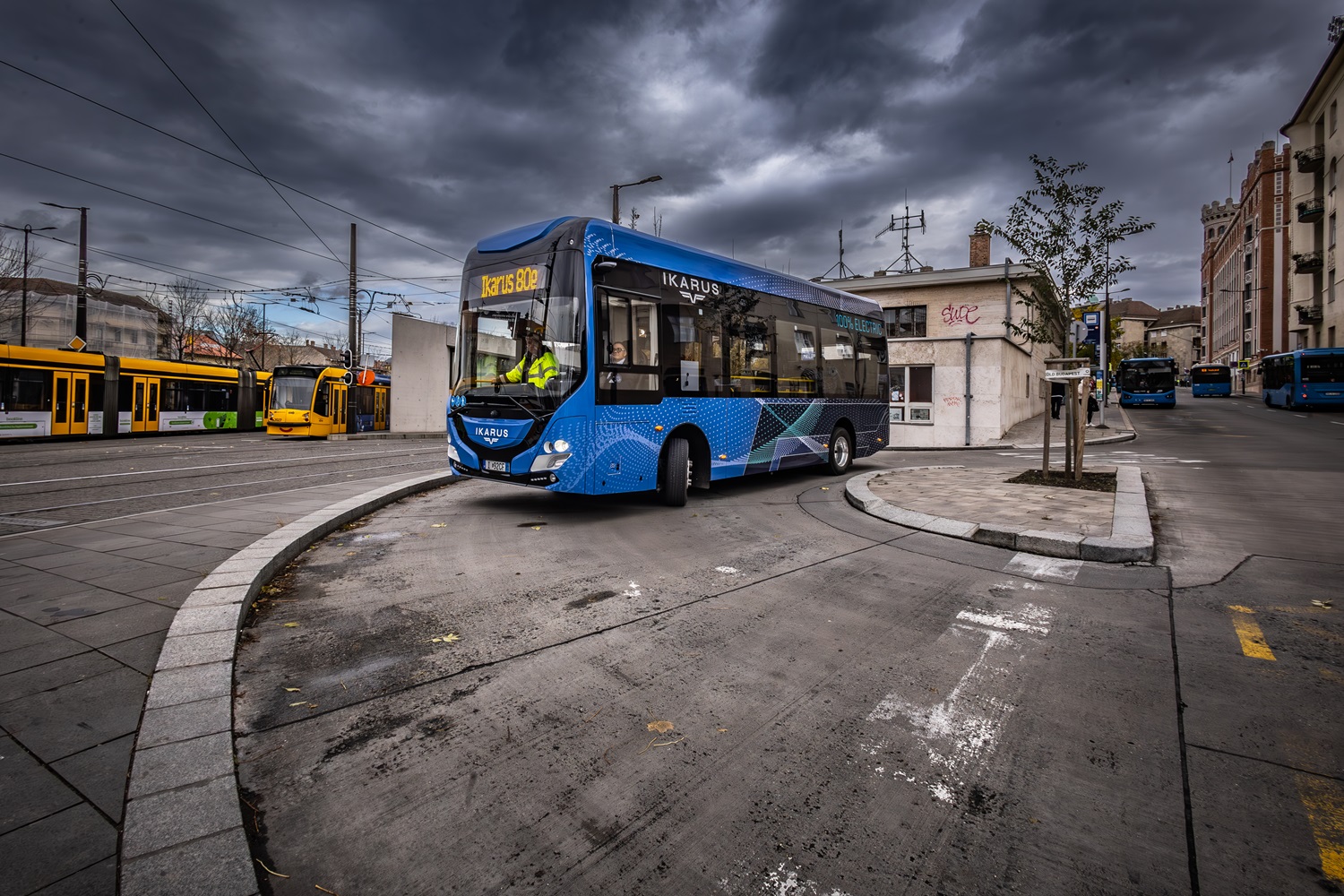 Prémiumbuszgyártó szeretne lenni az Ikarus 7