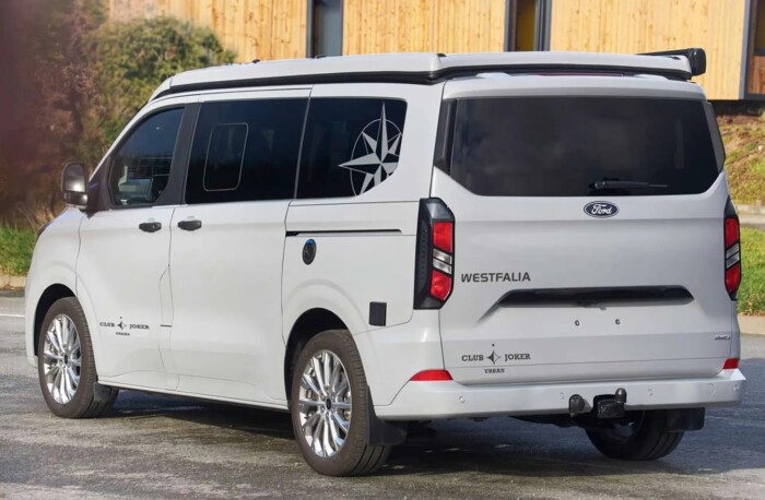 Otthonos kempingbusszal állt elő a Westfalia 4