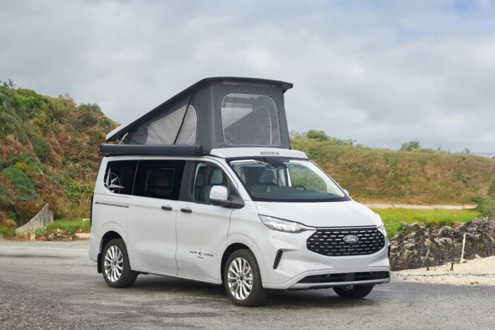 Otthonos kempingbusszal állt elő a Westfalia