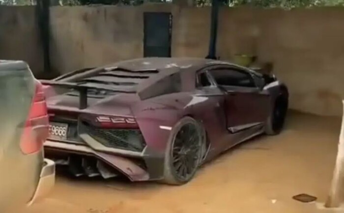 140 milliós sportautót találtak az esőerdőben 1