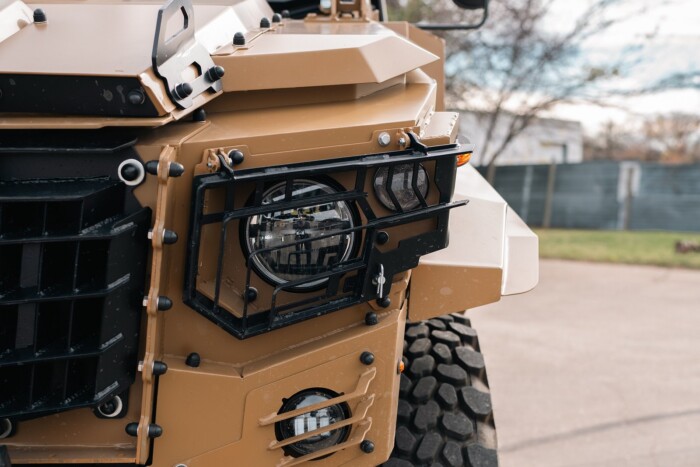 140 millió a golyóktól védő brutális életmentő