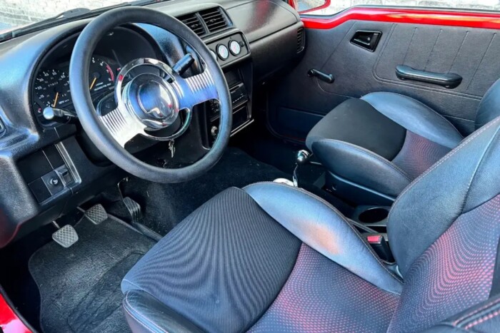 Nem látszik, de büntet ez a Suzuki 7