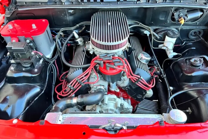 Nem látszik, de büntet ez a Suzuki 6