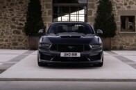 Kiábrándítóan érkezik Európába az új Ford Mustang 22