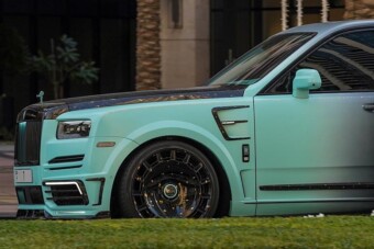 Vajon ez a legjobb autó egy milliárdokat érő rendszámhoz?