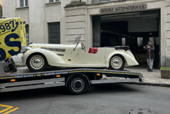 Felbecsülhetetlen értékű autógyűjtemény sorsa vált bizonytalanná