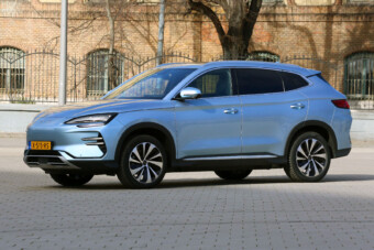 Erre elég magyar utakon az új kínai villanyautó