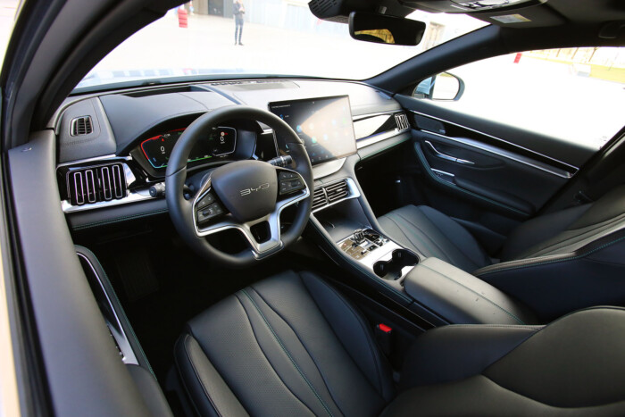 Erre elég magyar utakon az új kínai villanyautó 16