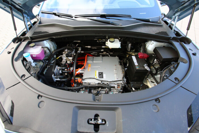 Erre elég magyar utakon az új kínai villanyautó 12