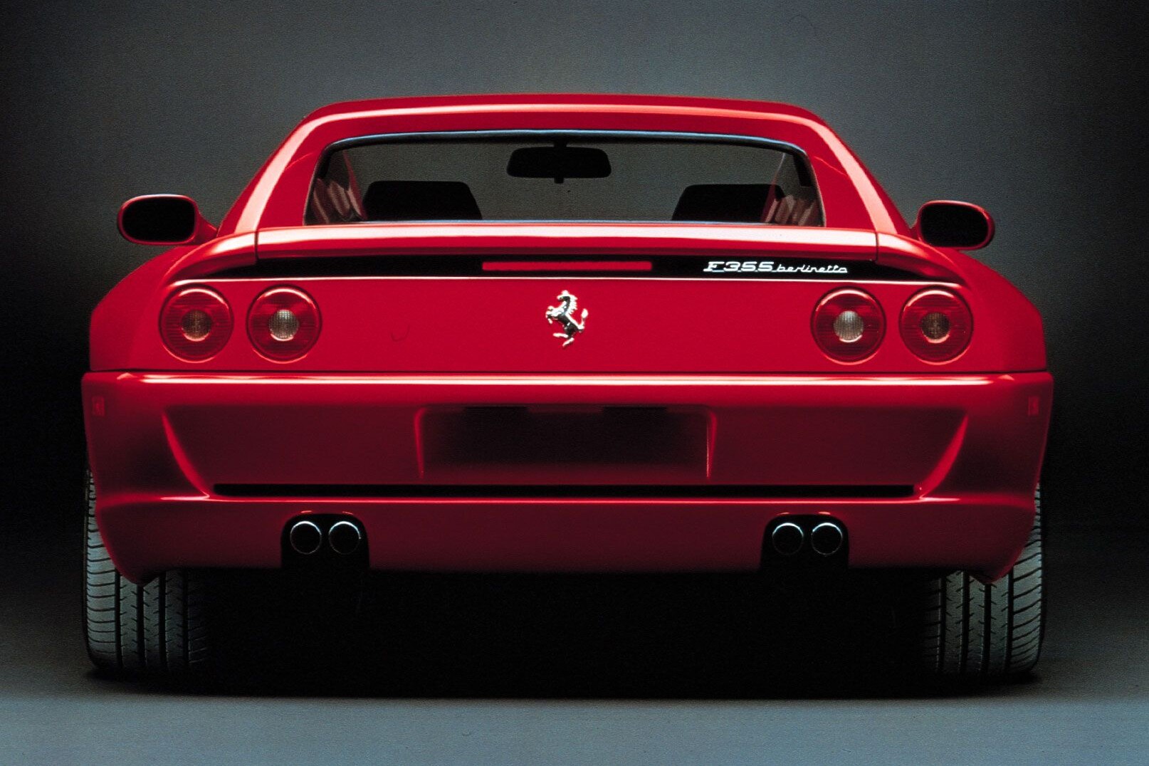 Pokoli belegondolni, de ez a Ferrari már 30 éves